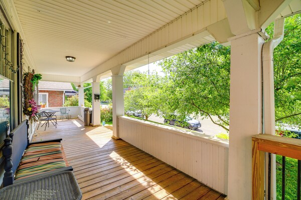 Walk To State St! Bristol Craftsman W/ Backyard - Bristol, TN