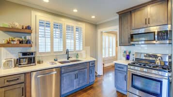 House (1 Bedroom) | Front of property