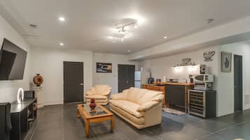 Apartment (1 Bedroom) | Interior