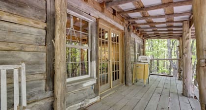 Mountain Tree House w/ Views in Maysville