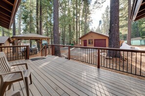 Interior - Wooded 2-unit Combo, 1 Mi to Lake Almanor! (Westwood)