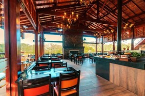 Dining - Pousada Recanto dos Sonhos (Campos do Jordão)