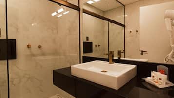 Superior Apartment, Balcony, Mountain View | Bathroom | Hair dryer, towels, soap, shampoo