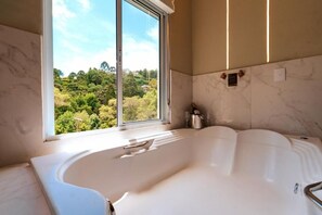Căn hộ Superior, ban công, quang cảnh núi | Nội thất