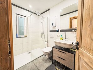 Bathroom - Wonderful  villa for 6 guests with TV (Bingen Am Rhein)