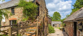 Cosy apartment for 4 guests with WIFI, TV, patio and pets allowed