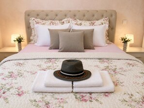 Penthouse Premium, pemandangan laut | Setrika/meja setrika dan Wi-Fi gratis