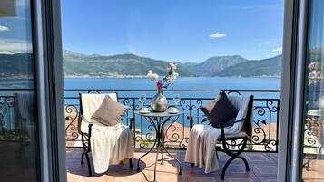 Premium Penthouse, Sea View | Terrace/patio