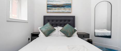 1 chambre, coffres-forts dans les chambres, bureau