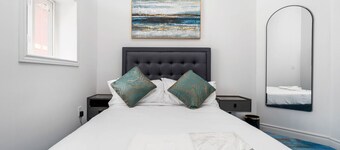 Plush Hotel - Double suite/ Downtown Toronto