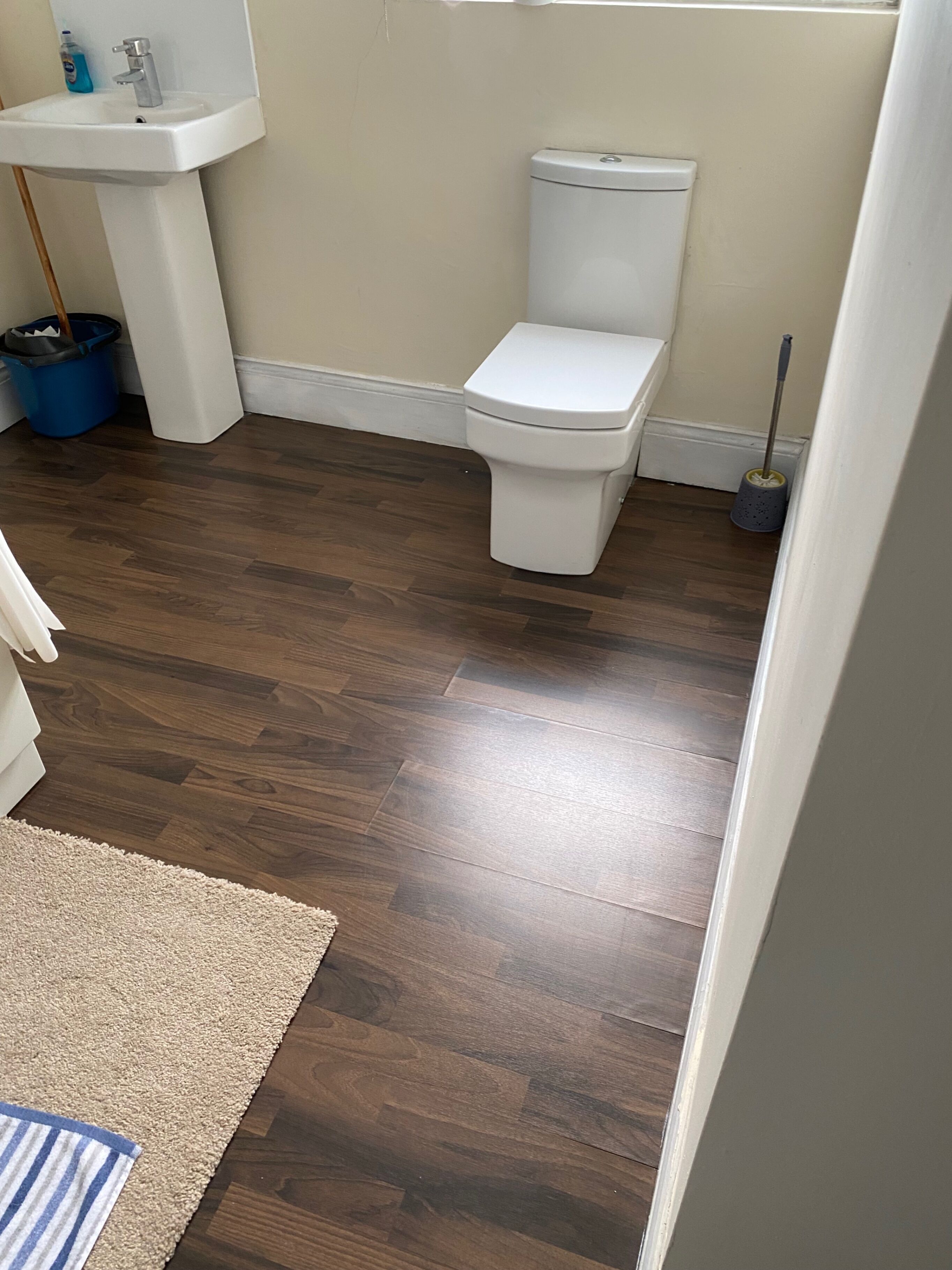 Separate bathtub and shower, deep-soaking bathtub, towels
