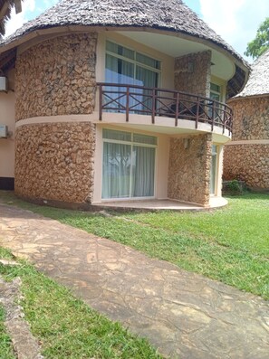 Exterior - Ledger Plaza Bahari Beach Hotel (Dar es Salaam)