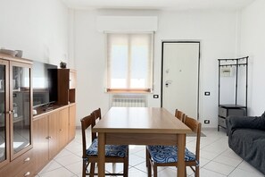 Dining - C019 – Camerano, spacious two-bedroom apartment with wi-fi (Camerano)