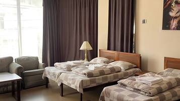 Triple Room, Non Smoking, Private Bathroom | Free WiFi