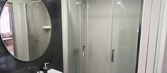 DownTown Guest House