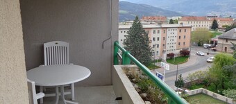 LARGE APARTMENT near historic center, shops and train station