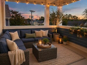 Property grounds - Luxury 3BR Home Sleeps 8 Hot Tub Concierge Easy NYC Commute (Carlstadt)