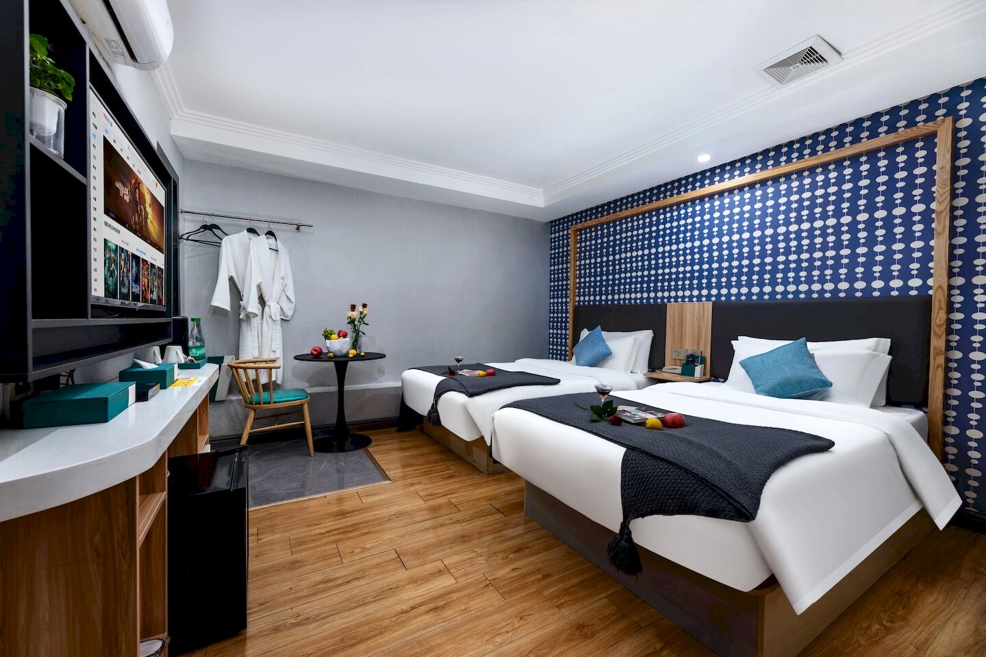 In-room safe, laptop workspace, free WiFi