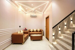 Interior - Hotel Silver Oak By Signature Stayz  (Agra)