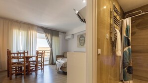 Unclassified image, 3 of 27, button - Fluromar by Interhome (Salou)