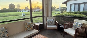 Beautiful 2 bedroom condo close toGolf courses and the Sebring race track