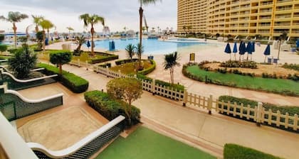 Yalla Safar Porto Sokhna - Luxury Chalets & Views