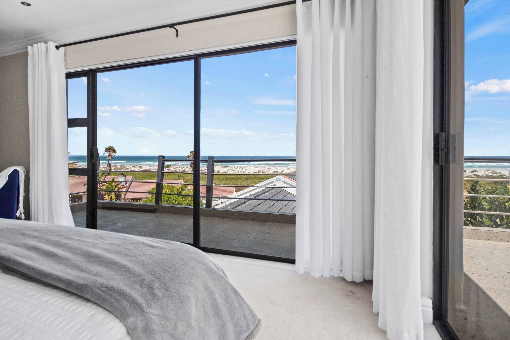 Ferienhaus, 5 Schlafzimmer, Raucher, eigener Pool | Balkon