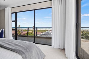 Huis, 5 slaapkamers, roken, privézwembad | Balkon