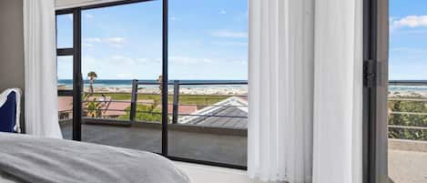 House, 5 Bedrooms, Smoking, Private Pool | Balcony