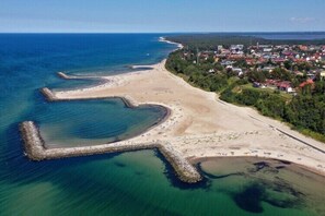 Una playa cerca