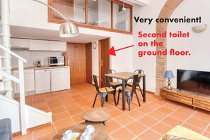 Dining - Duplex T2 (Unit 5A) overlooking Place du Capitole (Toulouse)