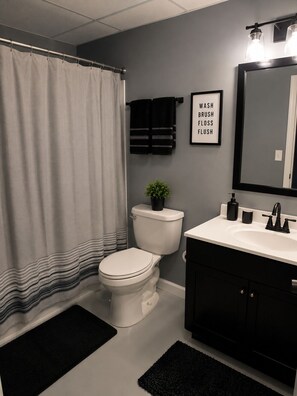Bathroom - 2-bedroom house in terrific Douglasville with AC and fitness room (Douglasville)