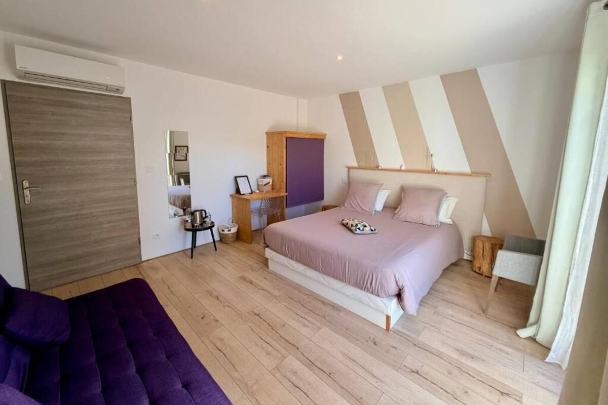 Room, Garden View | Blackout drapes, soundproofing, free WiFi
