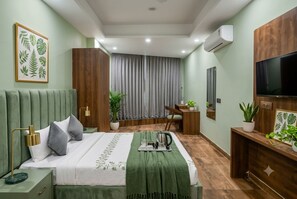 Room - Hotel Green Suite Near Delhi Airport (New Delhi)