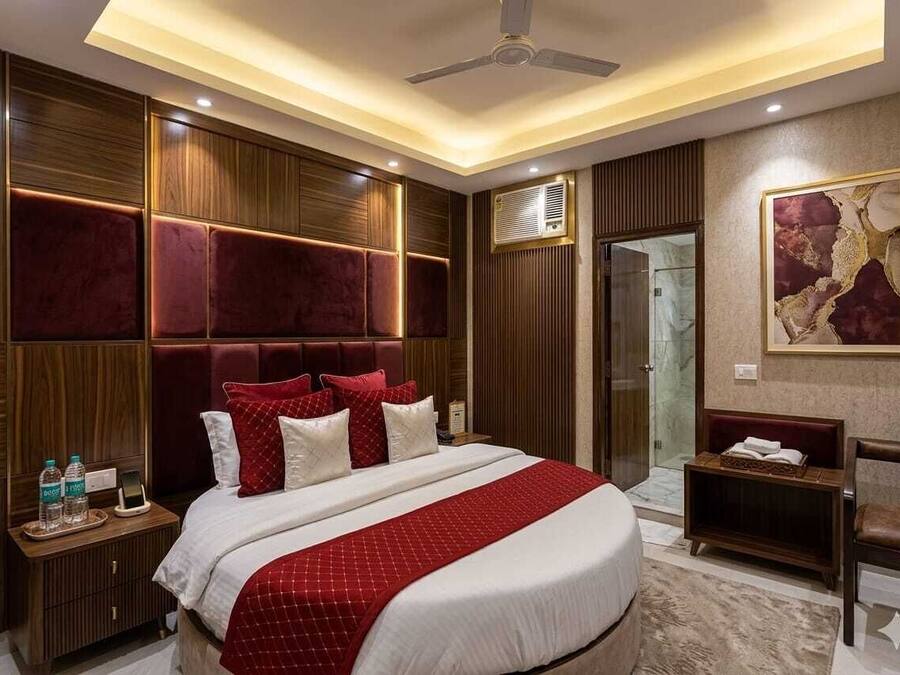 Quarto casal luxo, vista para a cidade | Escrivaninha, Wi-Fi de cortesia