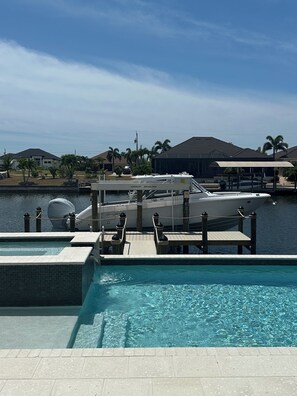 Pool - Beautiful 2023 NW Cape Coral waterfront home with pool, hot tub, dock, kayaks (Cape Coral)