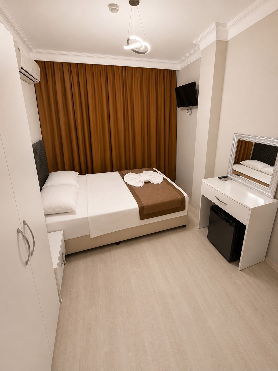 Standard Double Room, Balcony, Sea View | In-room safe, desk, free WiFi