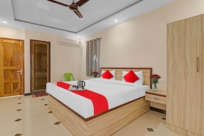 1 bedroom - Hotel O Gorakhpur Railway Junction Road (Gorakhpur)