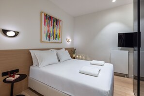 2 bedrooms, desk, iron/ironing board, free WiFi - Maison Mourouzi - Luxury Living near National Garden (Athina)