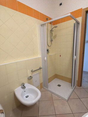 Bathroom - Vrbo Property (Pietre)