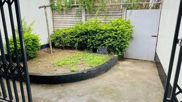 Apartment, 2 Bedrooms, Accessible, Smoking | Garden