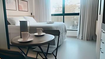 WiFi (free), bed sheets