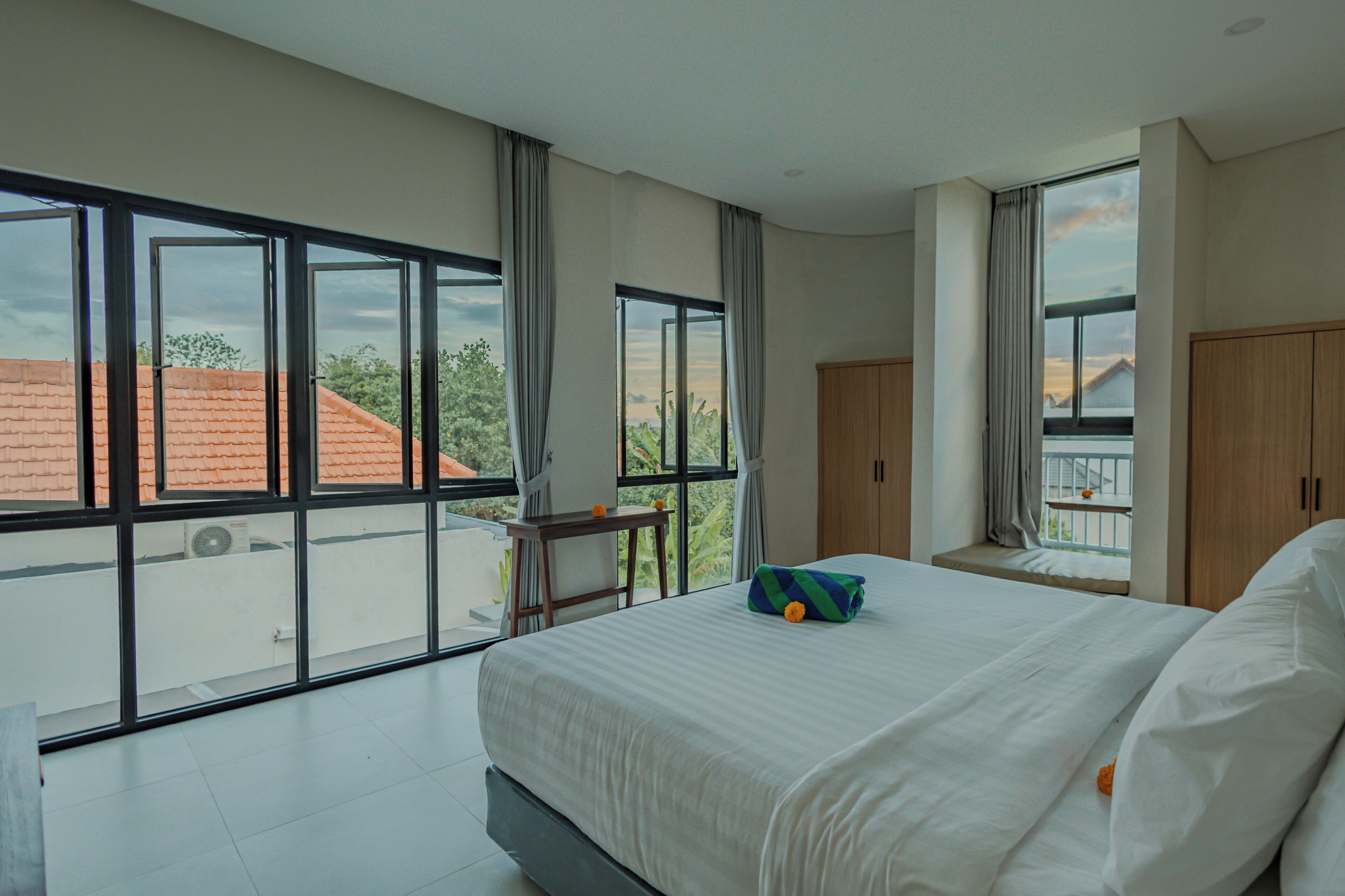 Villa, River View | Meja, ruang kerja komputer riba, Wi-fi percuma, cadar katil 