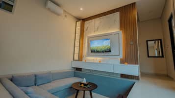 Three-Bedroom Villa with Private Rooftop | Living area