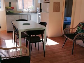 Dining - Chalet, AC, 6 guests (Noves)