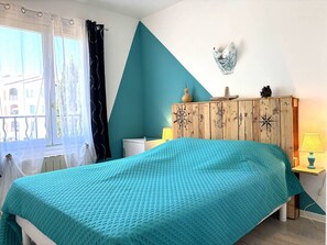 Room - Charming apartment with parking - 4 guests (Hyères)