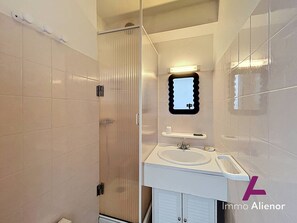Bathroom - T2 apartment, parking, pets allowed - 4 guests (Vieux-Boucau-les-Bains)