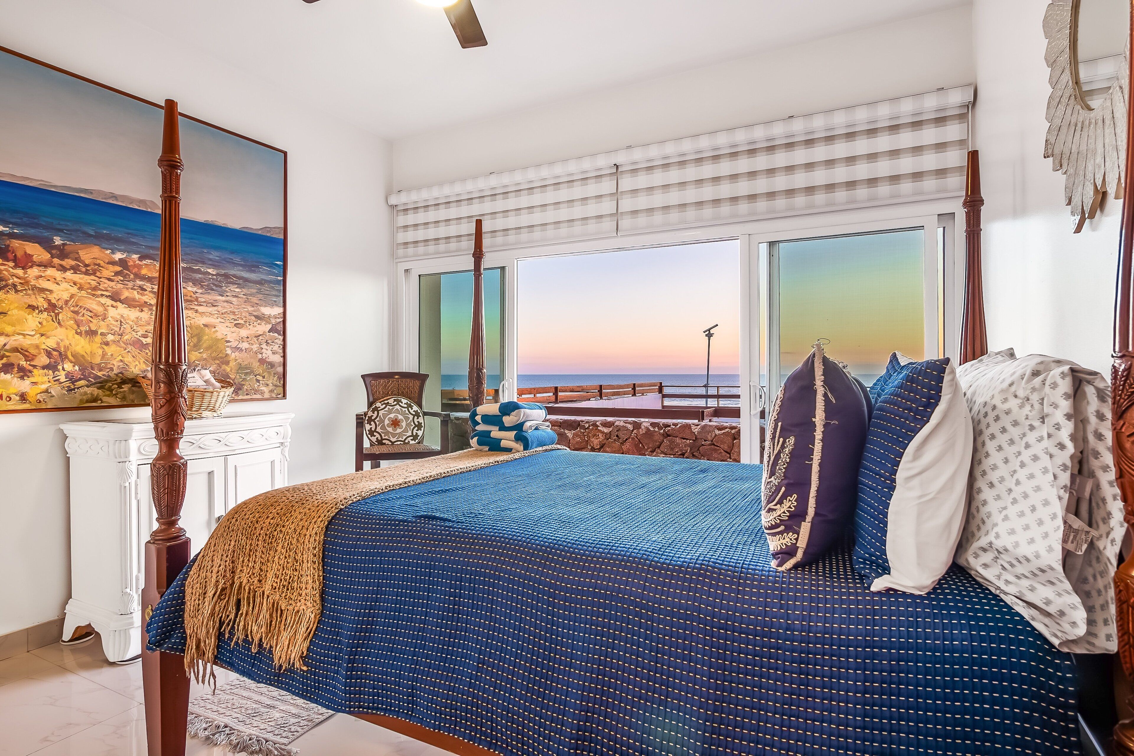 2 bedrooms, individually decorated, individually furnished, bed sheets