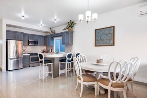 Villa - flera sängar - havsutsikt (Villa 19 - Playa Arcangel) | Restauranger