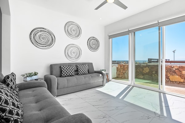 Dog-friendly Home With Heated Pool, Hot Tub, Partial Ocean Views, & Balcony - Rosarito